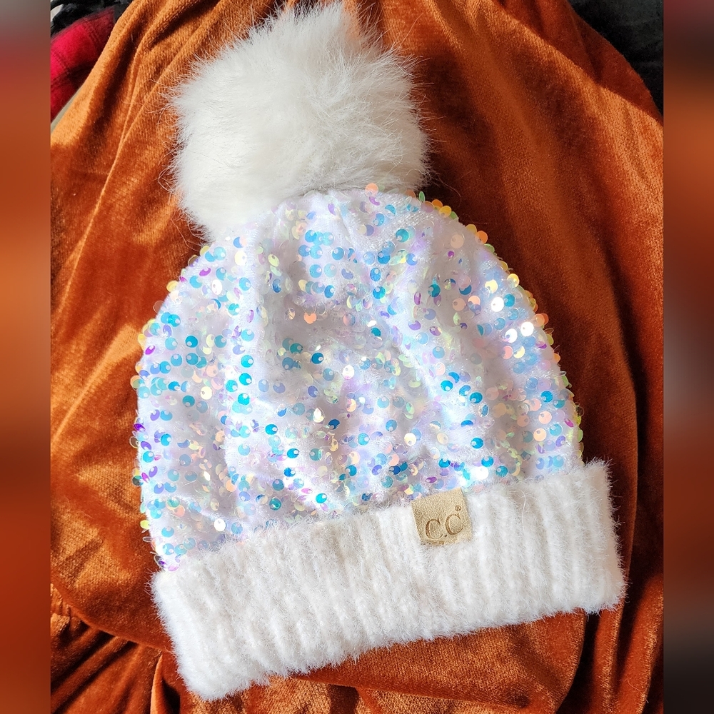 NWOT C.C. TODDLER SIZE SEQUINED PLUSH LINED WINTER HAT